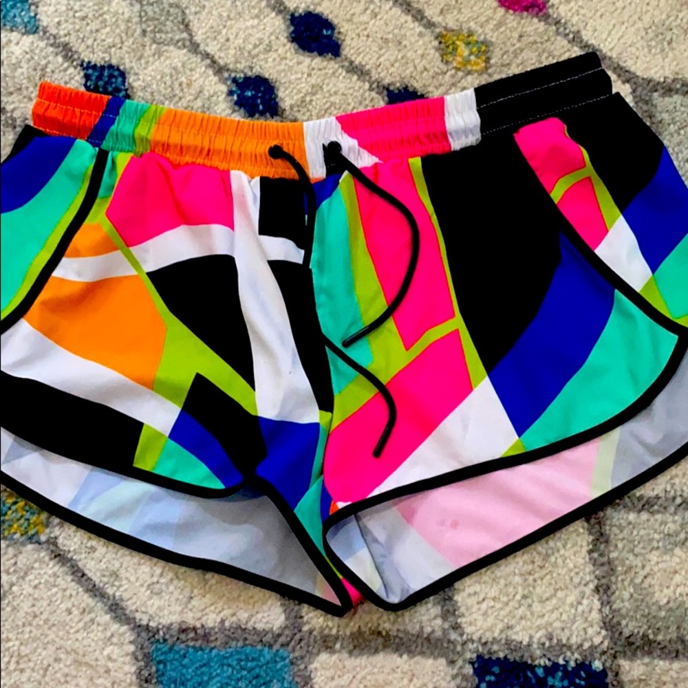 FABLETICS ATHLETIC SHORTS / SWIM SHORTS / COVER UP